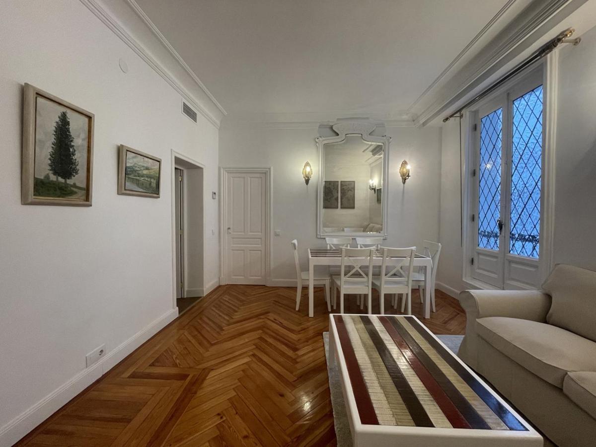 Apartamentos Alcala Madrid Eksteriør billede