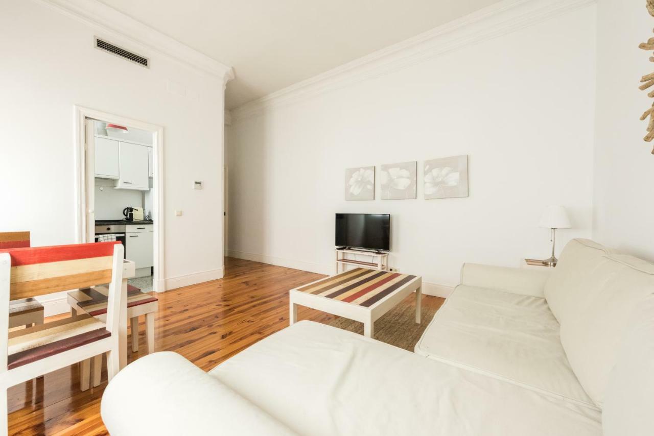 Apartamentos Alcala Madrid Eksteriør billede